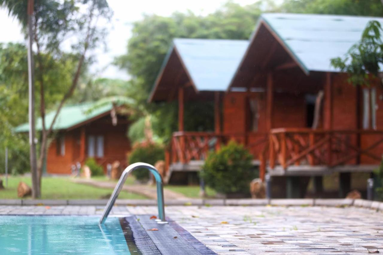 The Mastodon Valley Safari Resort Udawalawe Exterior photo