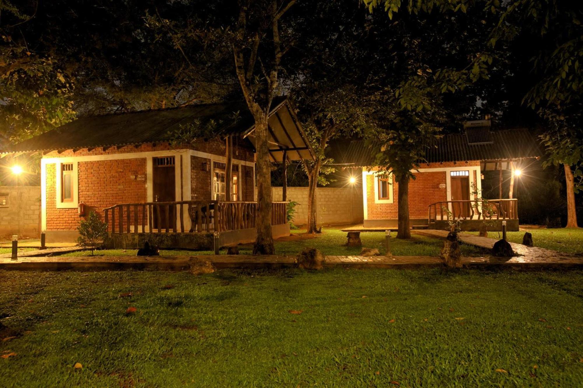 The Mastodon Valley Safari Resort Udawalawe Exterior photo